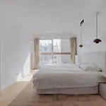 Cocoon With Eiffel Tower View