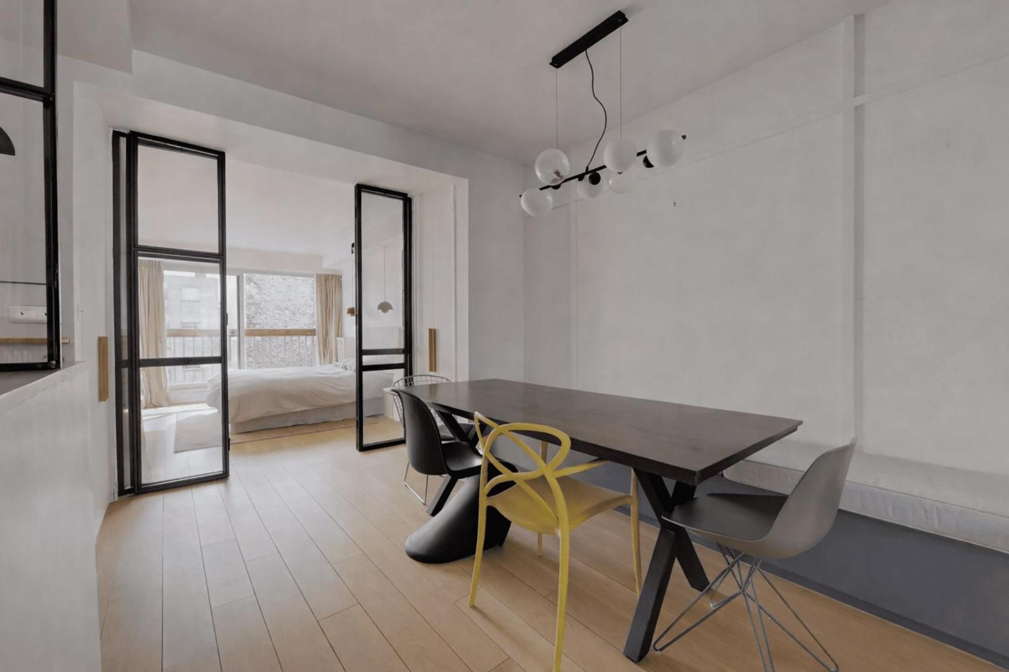 Apartment Cocoon With Eiffel Tower View *