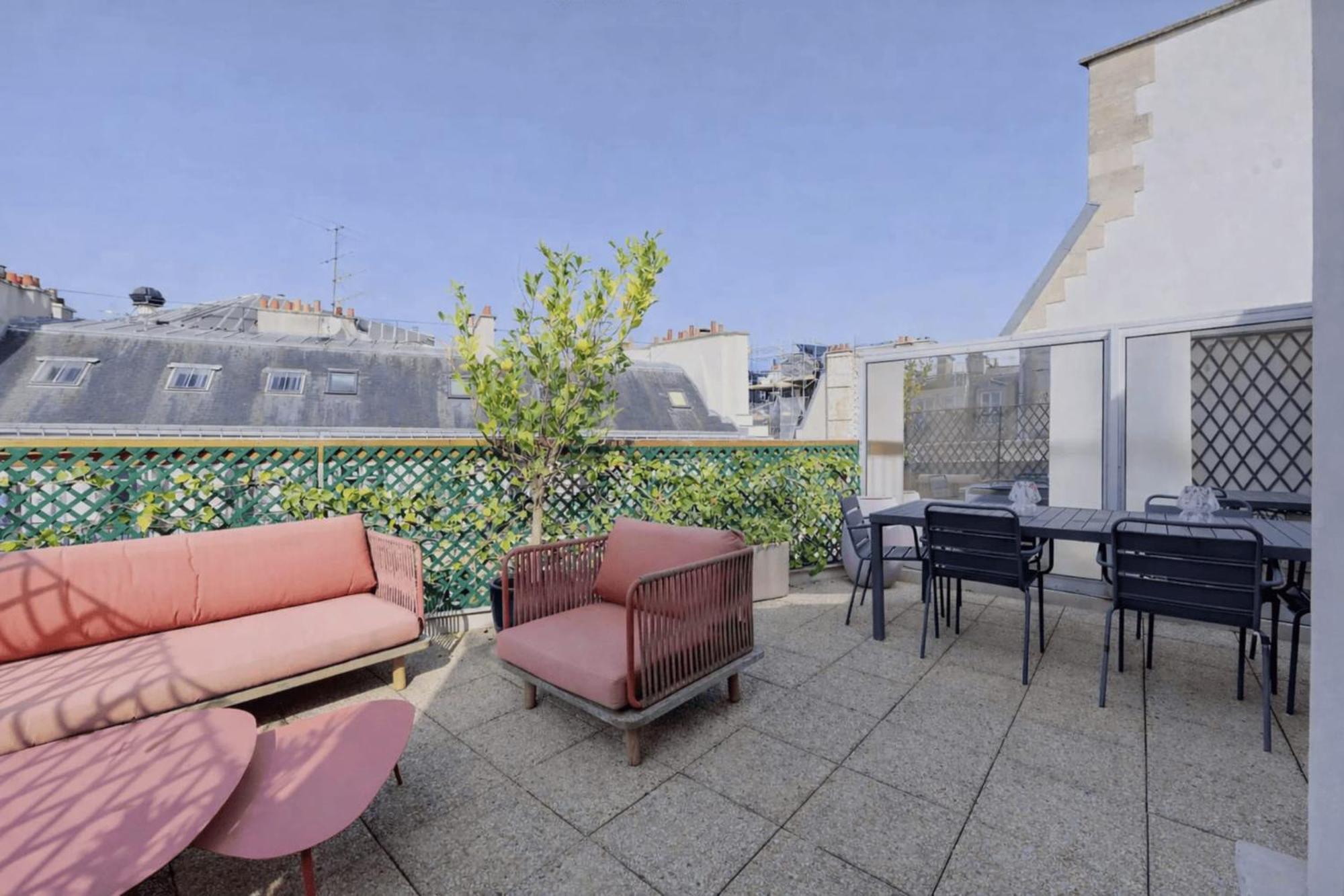 Cocoon With Eiffel Tower View Apartment *