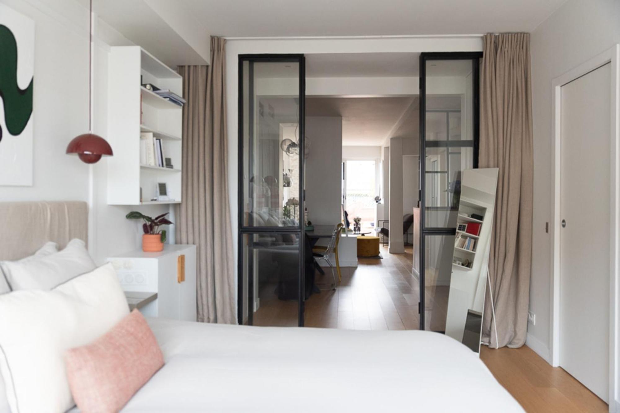 Cocoon With Eiffel Tower View